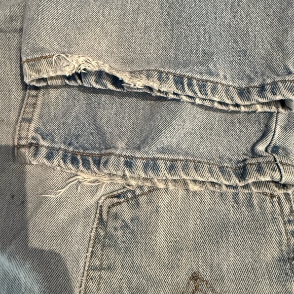 Levi Jeans - Picture 2 of 2